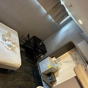 Cheqinn Hostel - Sukhumvit 4 Nana Plaza